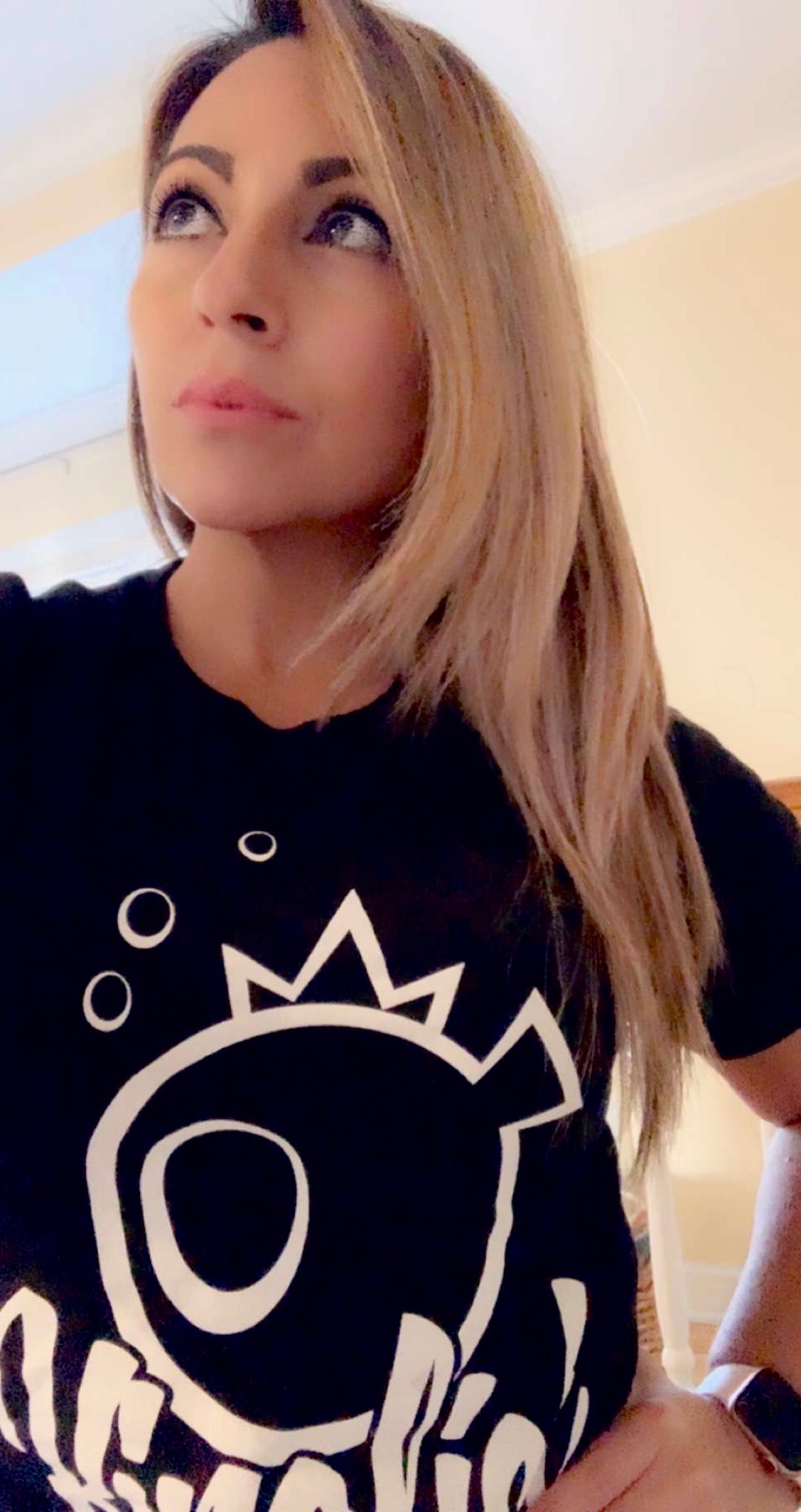 Christian Streetwear T-shirt with Kingfish Logo - Unisex